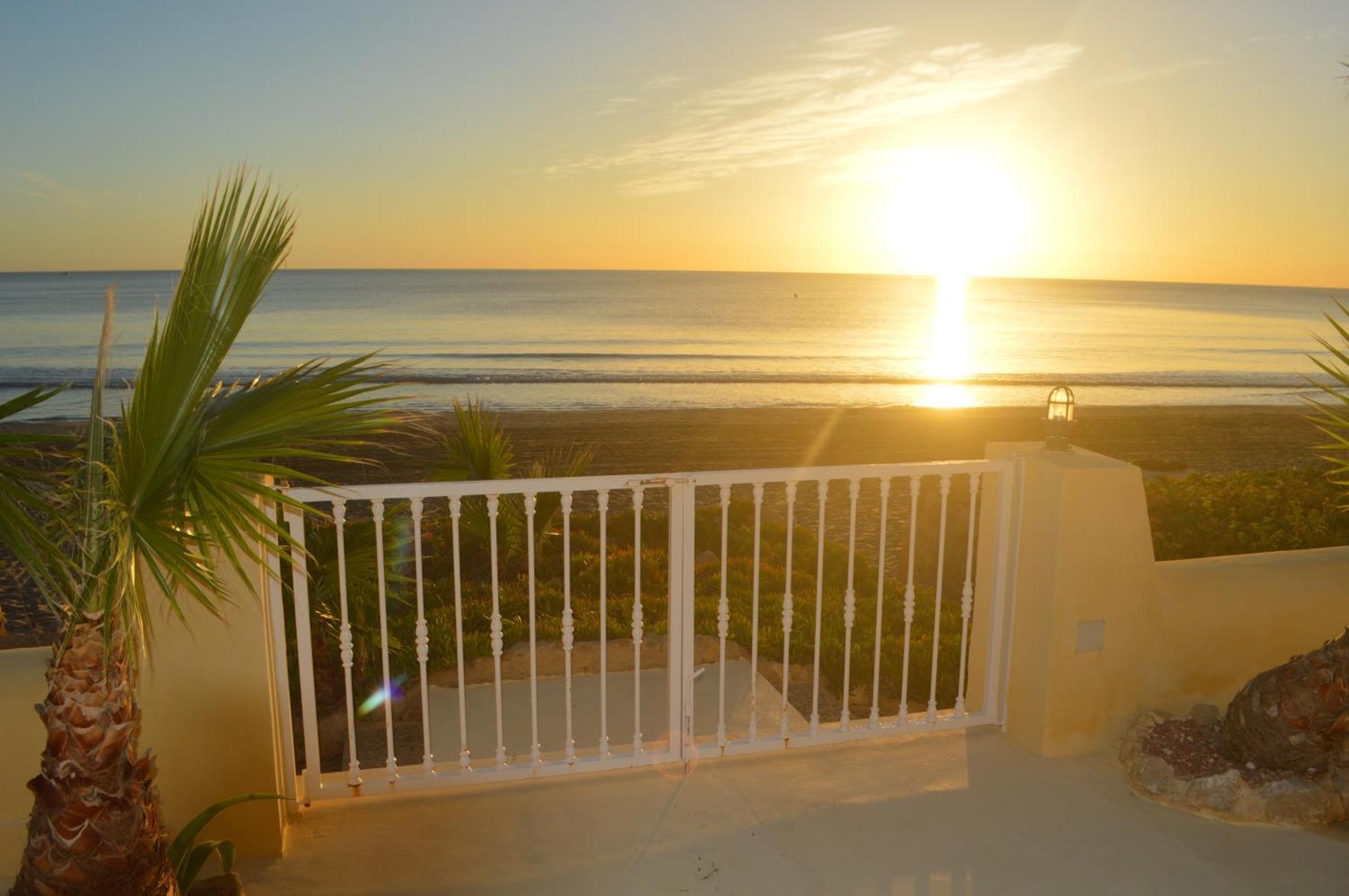 Excepcional Apartamento Loft A Pie De Playa En Chalet Roquetes อาลิกันเต ภายนอก รูปภาพ