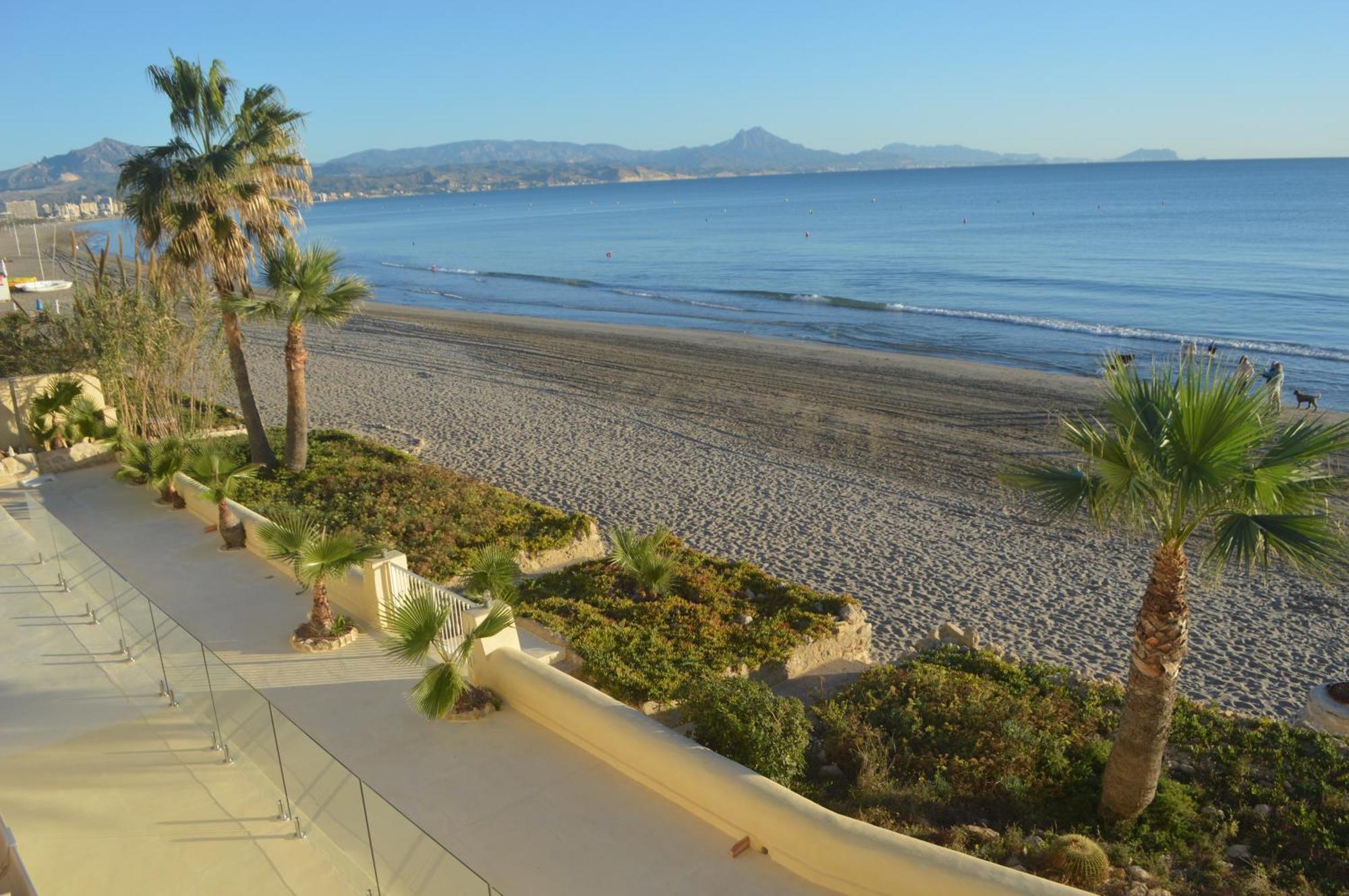 Excepcional Apartamento Loft A Pie De Playa En Chalet Roquetes อาลิกันเต ภายนอก รูปภาพ