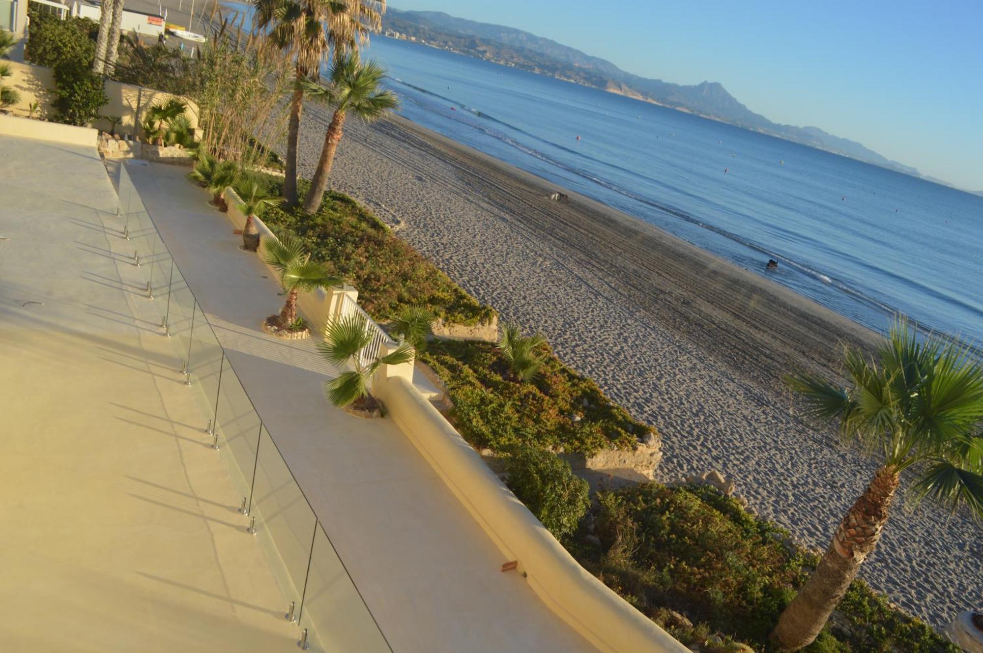 Excepcional Apartamento Loft A Pie De Playa En Chalet Roquetes อาลิกันเต ภายนอก รูปภาพ