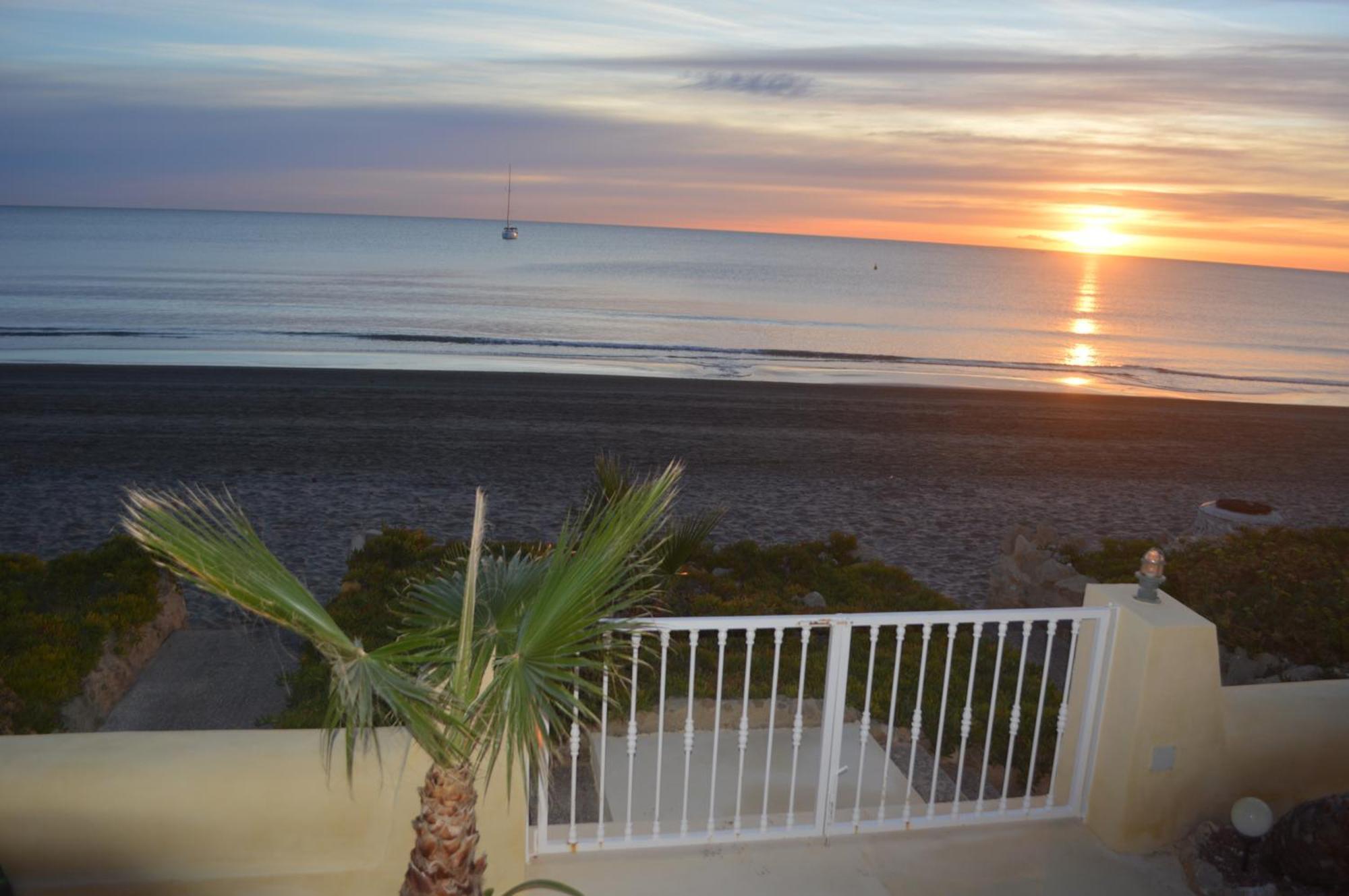 Excepcional Apartamento Loft A Pie De Playa En Chalet Roquetes อาลิกันเต ภายนอก รูปภาพ