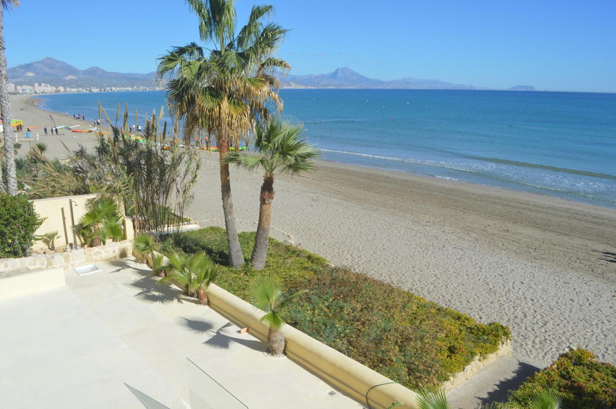 Excepcional Apartamento Loft A Pie De Playa En Chalet Roquetes อาลิกันเต ภายนอก รูปภาพ
